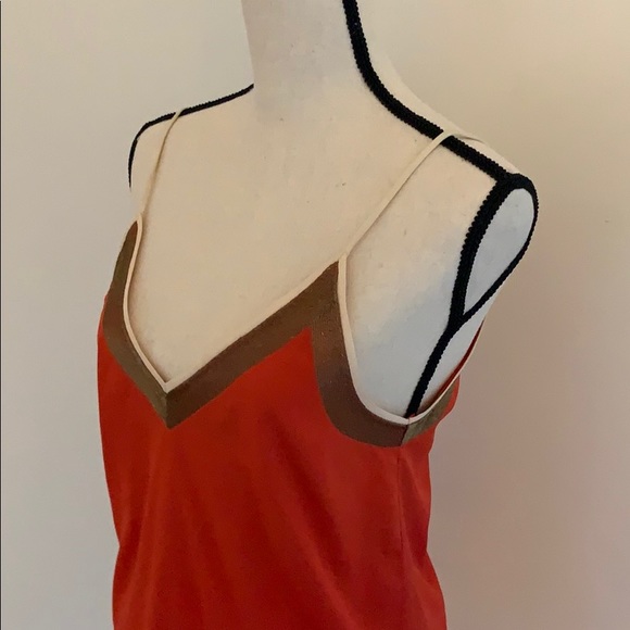 Ecoté Red V-Neck Tank - Picture 3 of 4